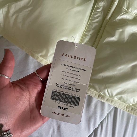 Fabletics Elliot Puffer Vest - Picture 3 of 4